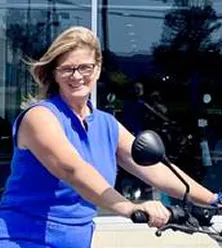 Photo of Maureen Weiland